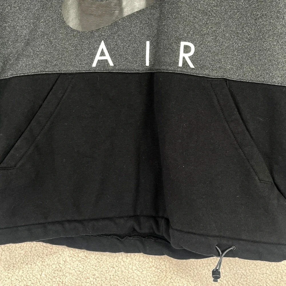 Nike Air Red Tag AV3019-010 Quarter Zip Pullover Mens‎ M Black Gray Streetwear